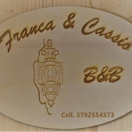 Ferienwohnung La Lanterna Di Franca E Cassio Pisa Exterior foto