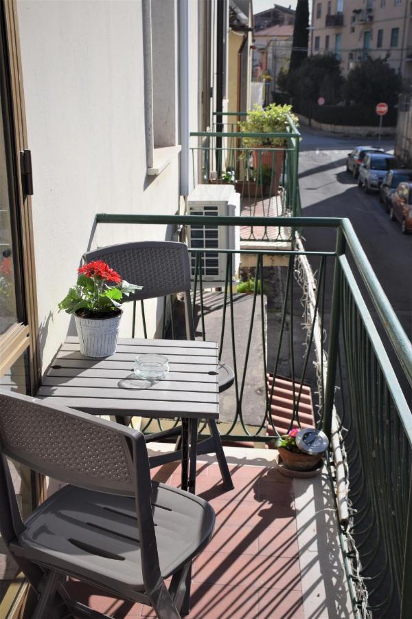 Ferienwohnung La Lanterna Di Franca E Cassio Pisa Exterior foto